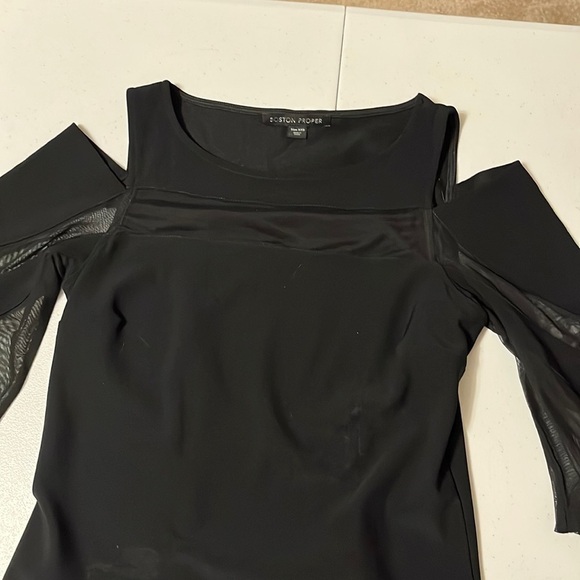 Boston Proper black cold shoulder top, sz xxs - Picture 3 of 8